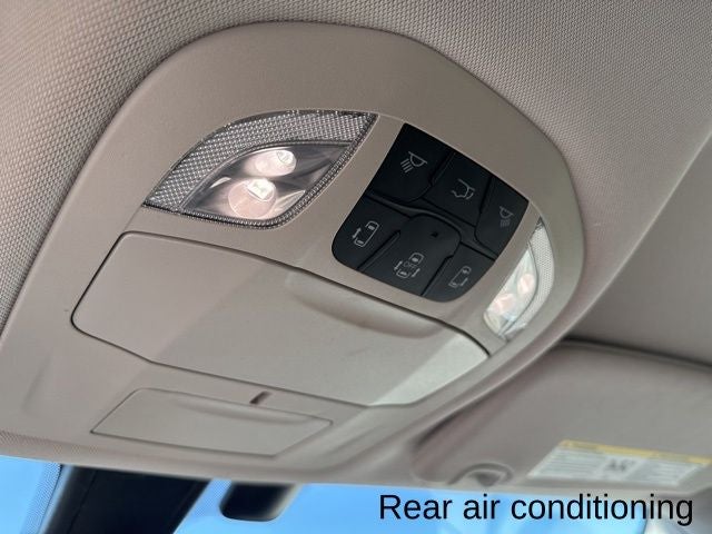 Used 2018 Chrysler Pacifica - photo 24