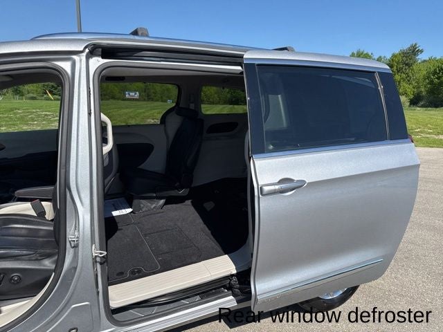 Used 2018 Chrysler Pacifica - photo 26