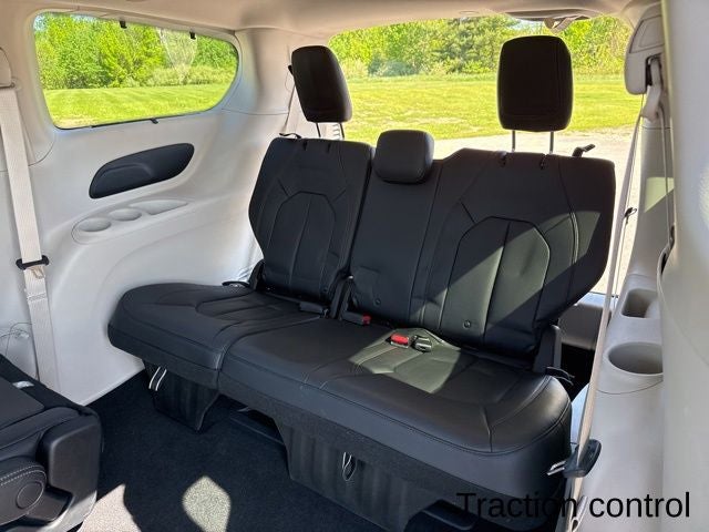Used 2018 Chrysler Pacifica - photo 31
