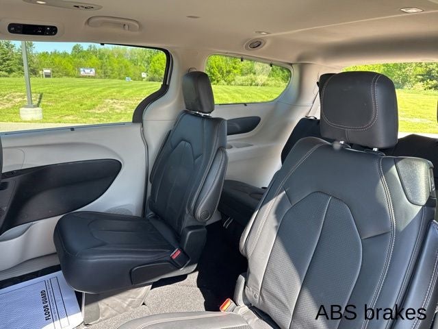 Used 2018 Chrysler Pacifica - photo 34