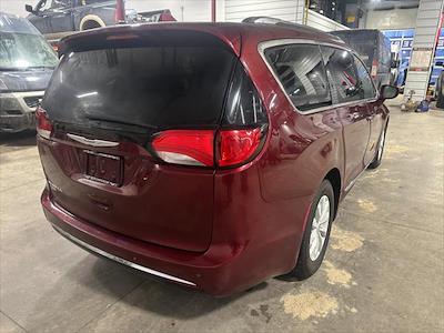 2019 Chrysler Pacifica FWD Minivan for sale #KR540016 - photo 2