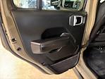 2020 Jeep Gladiator Crew Cab 4x4 Pickup for sale #LL207810 - photo 37