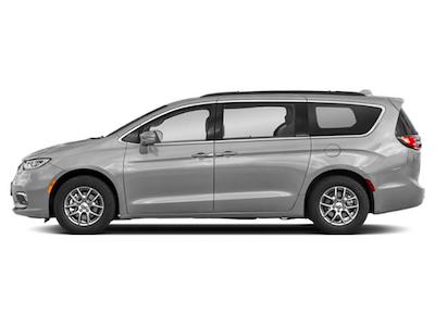 Used 2023 Chrysler Pacifica - photo 1