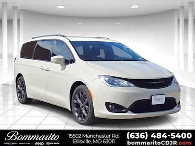 2019 Chrysler Pacifica FWD Minivan for sale #C26010A - photo 1
