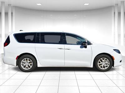 Used 2026 Chrysler Voyager - photo 1