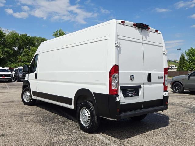 Used 2026 Ram ProMaster 2500 - photo 2