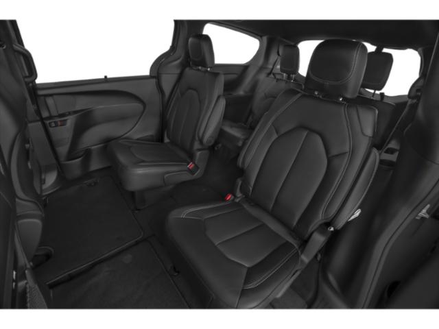 Used 2025 Chrysler Pacifica - photo 14