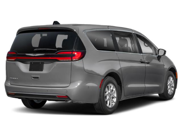 Used 2025 Chrysler Pacifica - photo 5