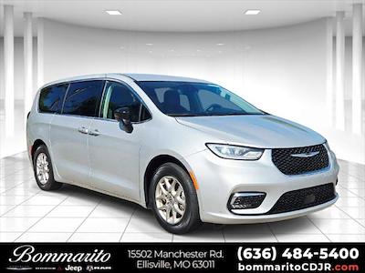 2024 Chrysler Pacifica FWD Minivan for sale #P1247 - photo 1
