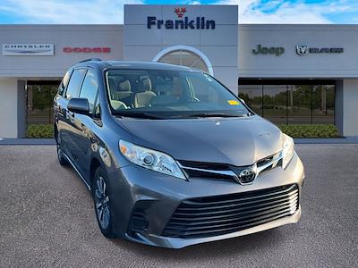 Used 2020 Toyota Sienna - photo 1