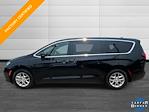 Used 2025 Chrysler Pacifica Select Minivan thumbnail 6