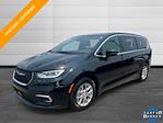 Used 2025 Chrysler Pacifica Select Minivan thumbnail 7
