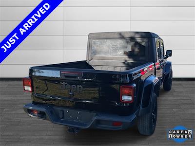 Used 2022 Jeep Gladiator - photo 1