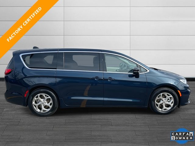 Used 2024 Chrysler Pacifica - photo 5