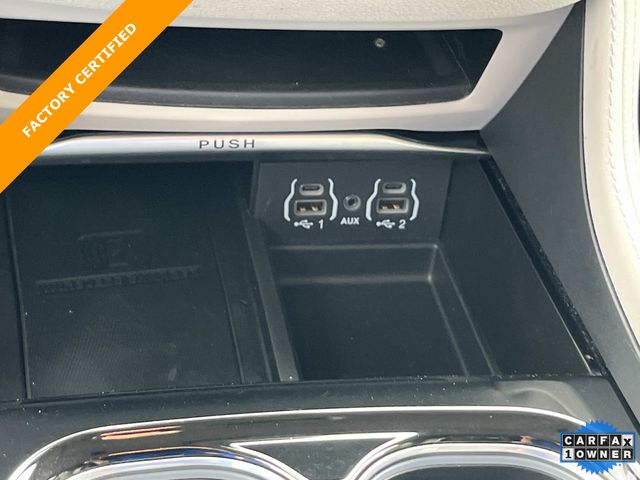 Used 2024 Chrysler Pacifica - photo 41