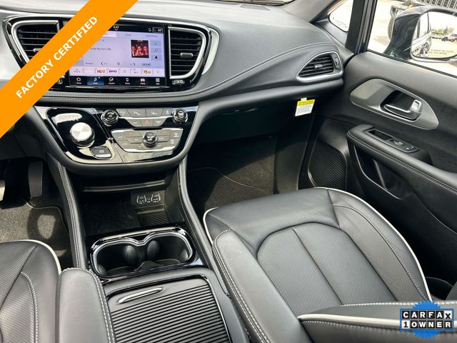 Used 2025 Chrysler Pacifica - photo 17