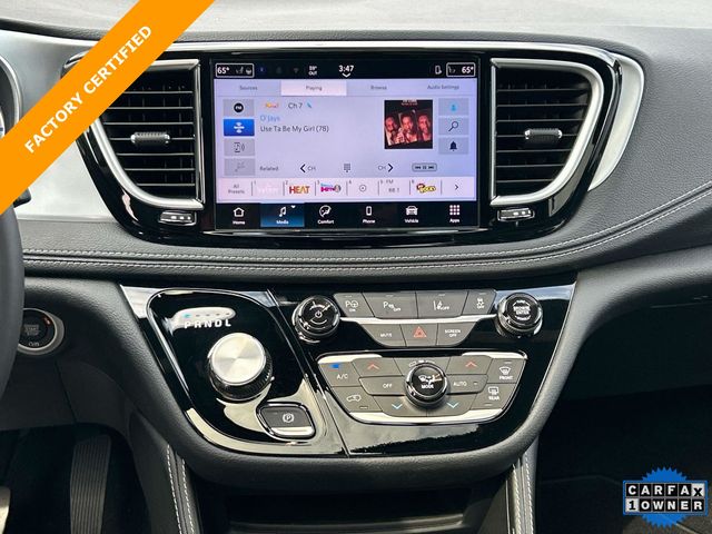 Used 2025 Chrysler Pacifica - photo 18