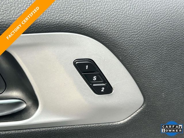Used 2025 Chrysler Pacifica - photo 26