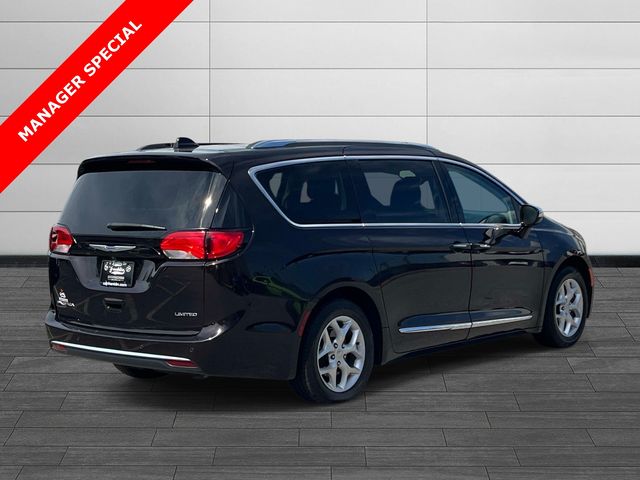 Used 2019 Chrysler Pacifica - photo 2