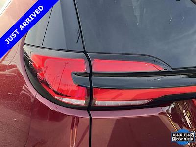 Used 2022 Chrysler Pacifica - photo 2