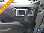 2023 Jeep Gladiator Crew Cab 4x4 Pickup for sale #W587903A - photo 15