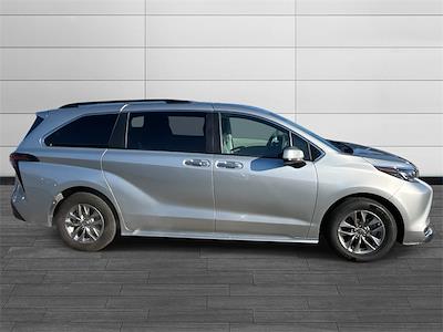 2024 Toyota Sienna FWD Minivan for sale #XP6327 - photo 2