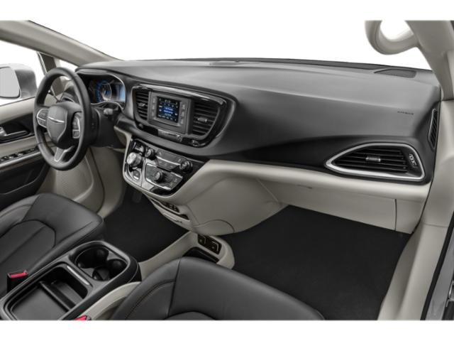 Used 2020 Chrysler Pacifica - photo 18