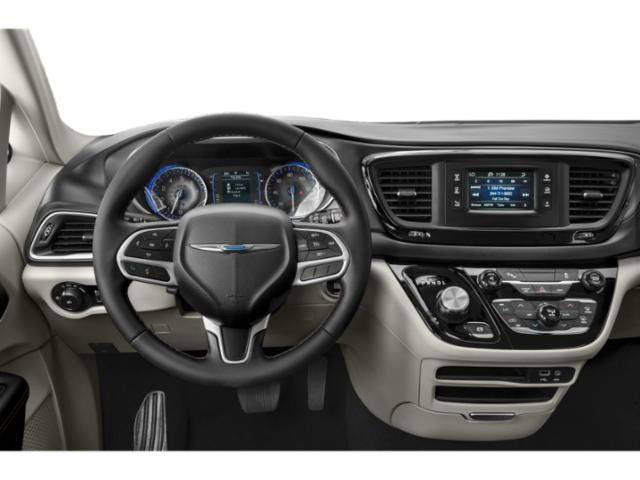 Used 2020 Chrysler Pacifica - photo 9