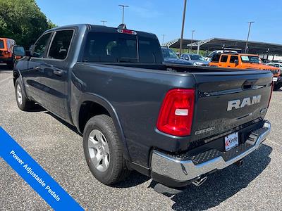 2025 Ram 1500 Crew Cab 4x4 Pickup for sale #762590 - photo 2