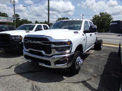 New 2025 Ram 3500 Tradesman Crew Cab 4x4 60 CA Cab Chassis for sale #16670 - photo 1