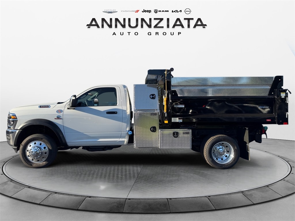 New 2025 Ram 5500 - photo 5