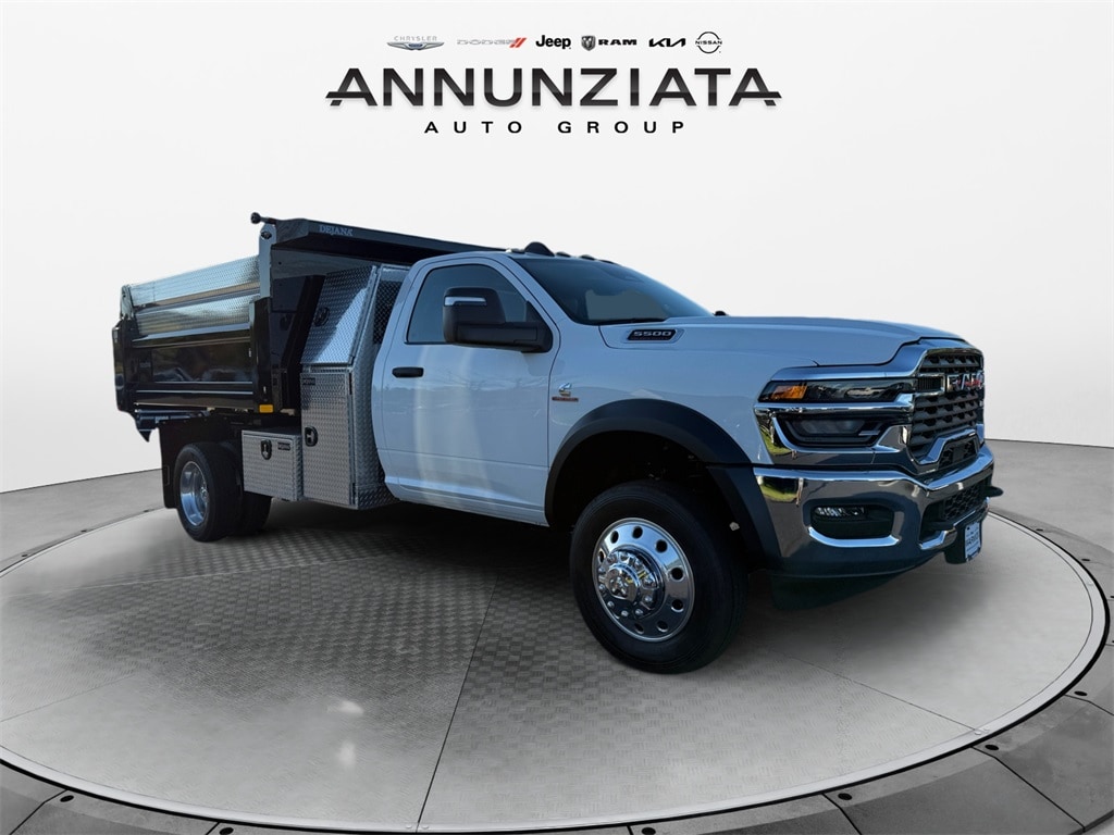 New 2025 Ram 5500 - photo 9