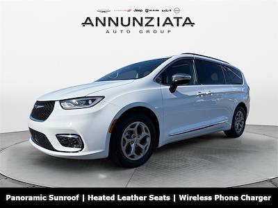 Used 2023 Chrysler Pacifica Limited Minivan for sale #U19222 - photo 1