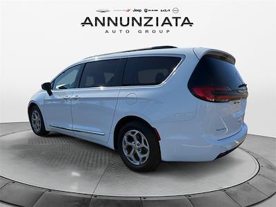 Used 2023 Chrysler Pacifica Limited Minivan for sale #U19222 - photo 2