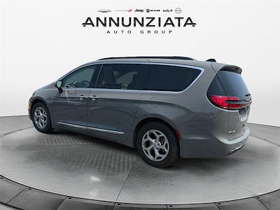 Used 2023 Chrysler Pacifica Limited Minivan for sale #U19403R - photo 2