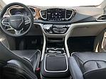 Used 2023 Chrysler Pacifica Limited Minivan for sale #U19403R - photo 10