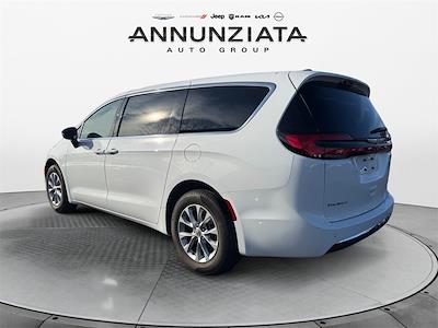 Used 2025 Chrysler Pacifica Select Minivan for sale #U19768R - photo 2
