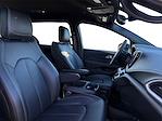 Used 2025 Chrysler Pacifica Select Minivan for sale #U19768R - photo 15