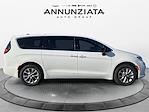 Used 2025 Chrysler Pacifica Select Minivan for sale #U19768R - photo 6