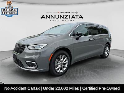 2025 Chrysler Pacifica AWD Minivan for sale #U22053R - photo 1