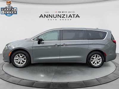 2025 Chrysler Pacifica FWD Minivan for sale #U22055R - photo 2