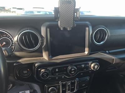 Used 2022 Jeep Gladiator - photo 1
