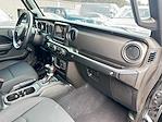 Used 2022 Jeep Gladiator Sport Crew Cab for sale #CV120611 - photo 34