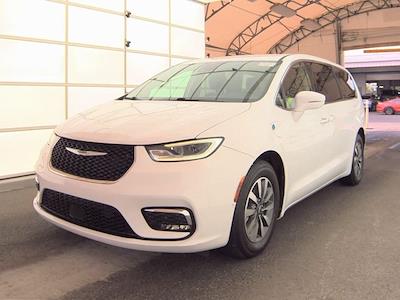Used 2022 Chrysler Pacifica Touring L Minivan for sale #CV121150 - photo 1