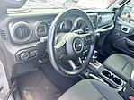 2022 Jeep Gladiator Crew Cab 4WD Pickup for sale #CV174456 - photo 11