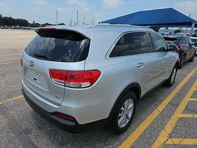 2017 Kia Sorento FWD SUV for sale #CV330521 - photo 2