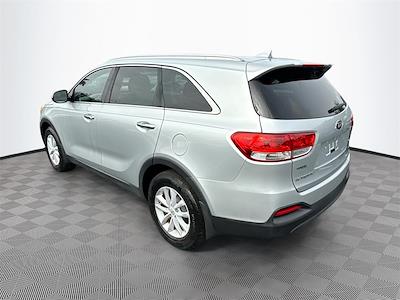 2017 Kia Sorento FWD SUV for sale #CV330521 - photo 2