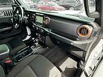 2021 Jeep Gladiator Crew Cab 4WD Pickup for sale #CV528201 - photo 33