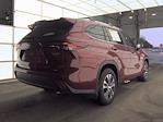 Used 2024 Toyota Highlander XLE for sale #CV542861 - photo 2