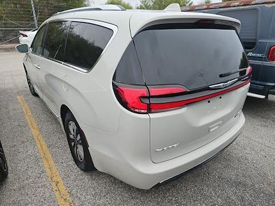 Used 2021 Chrysler Pacifica Limited Minivan for sale #CV569064 - photo 2